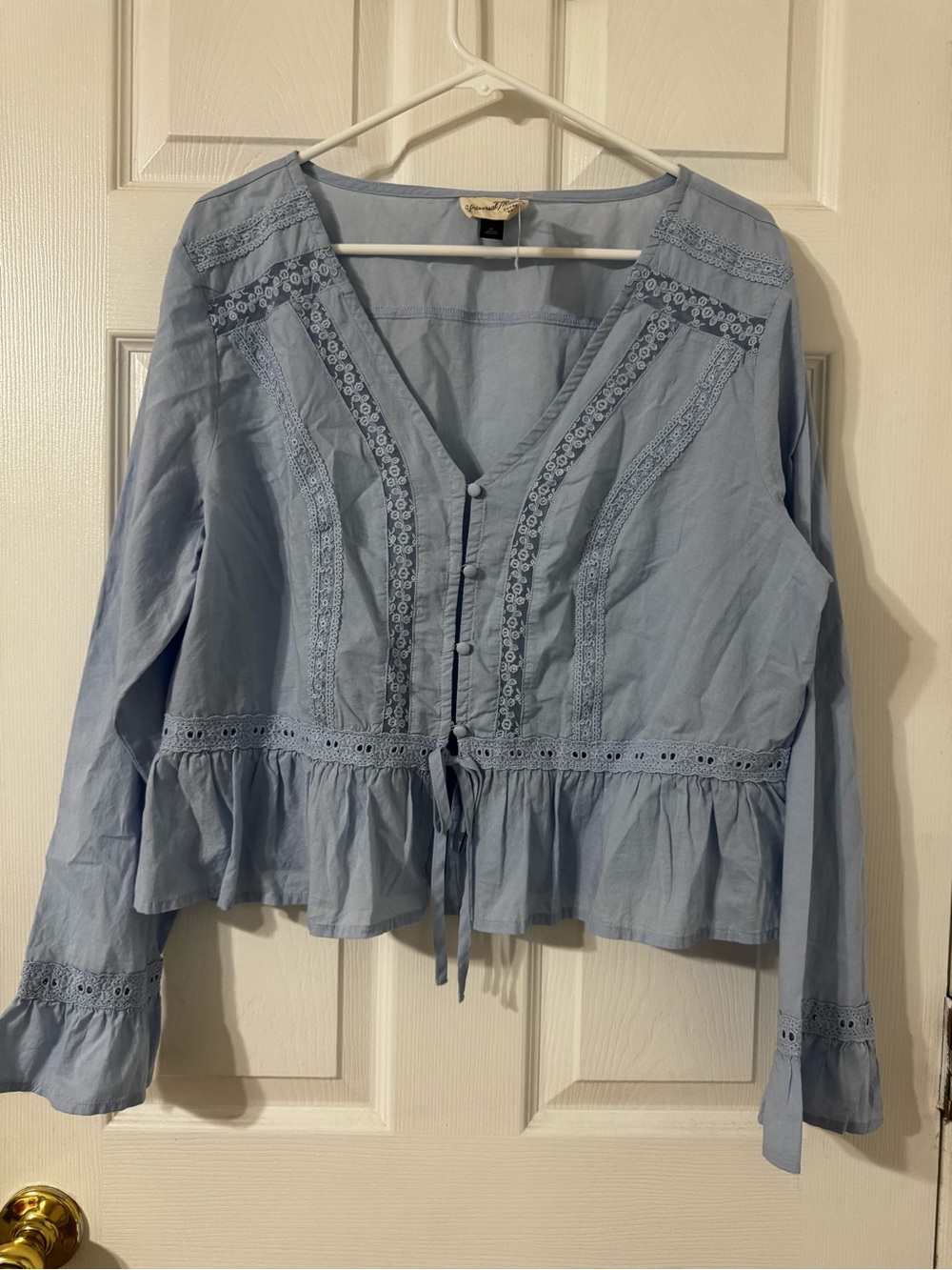 Universal Thread Light Blue Lace-Trim Peplum Blouse